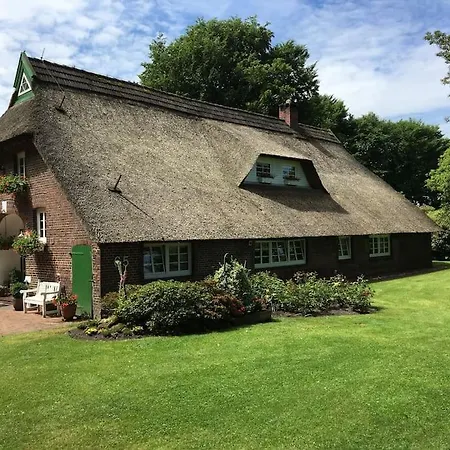Idyllische Ferienwohnung In Wiefelstede Exterior foto